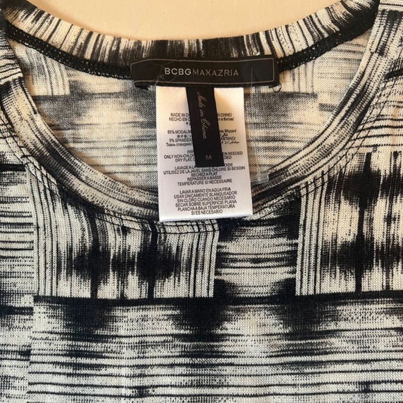 BCBGMAXAZRIA Agda Longsleve Abstract Print Casual Black White Mesh Top Blouse - Picture 7 of 7